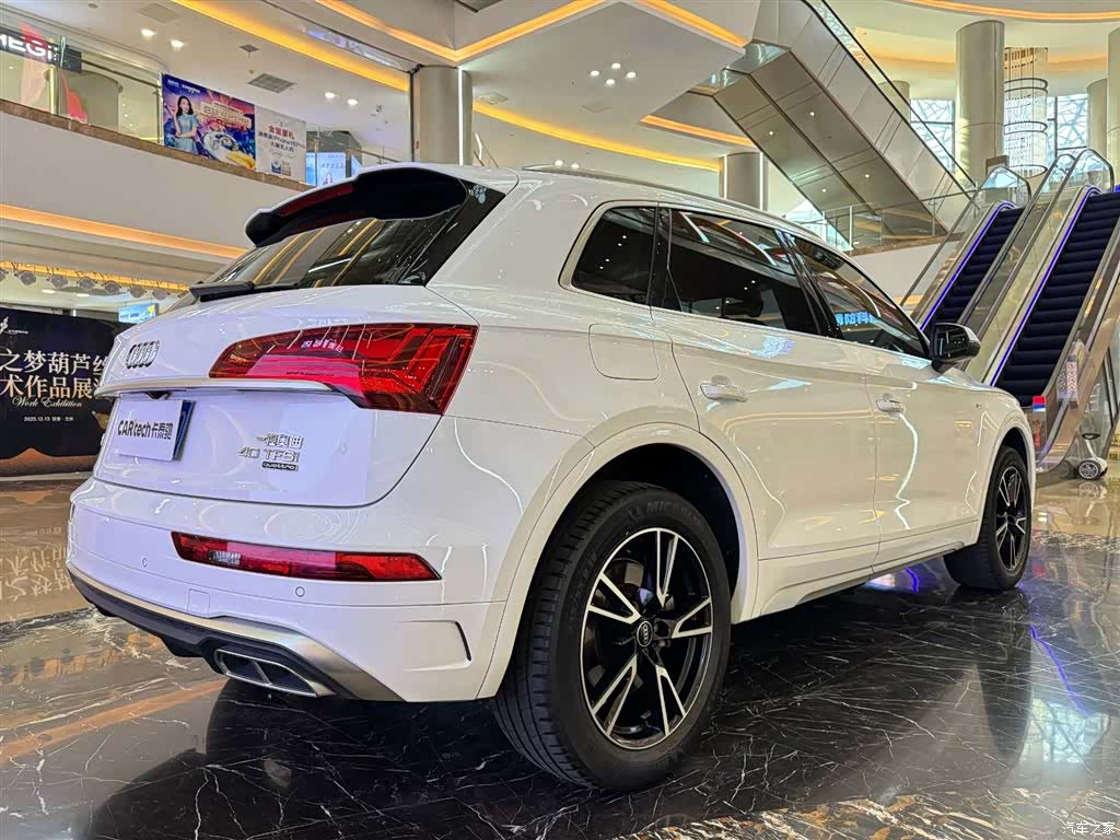 Audi Q5L, 2021 4