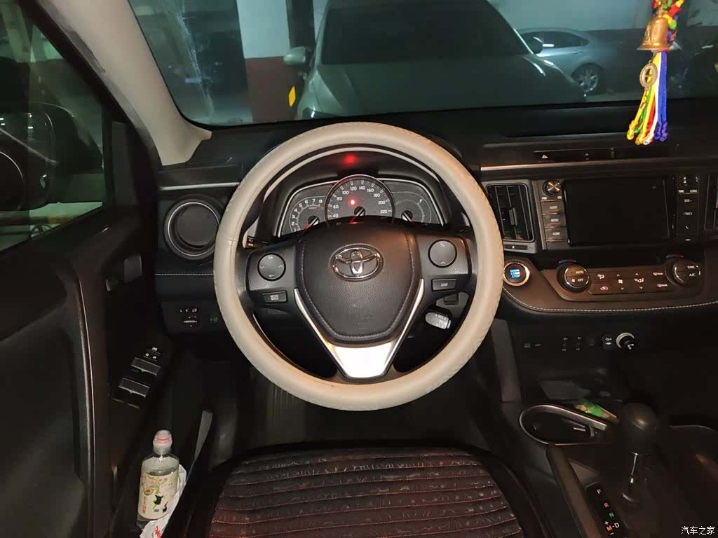 Toyota RAV4, 2017 3