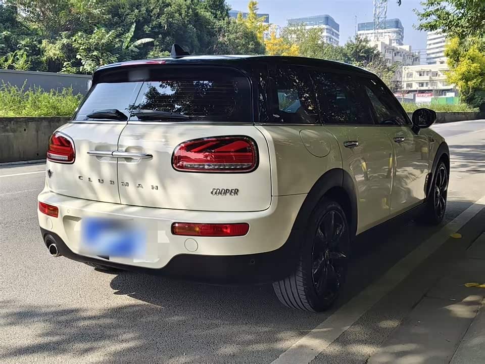 MINI CLUBMAN