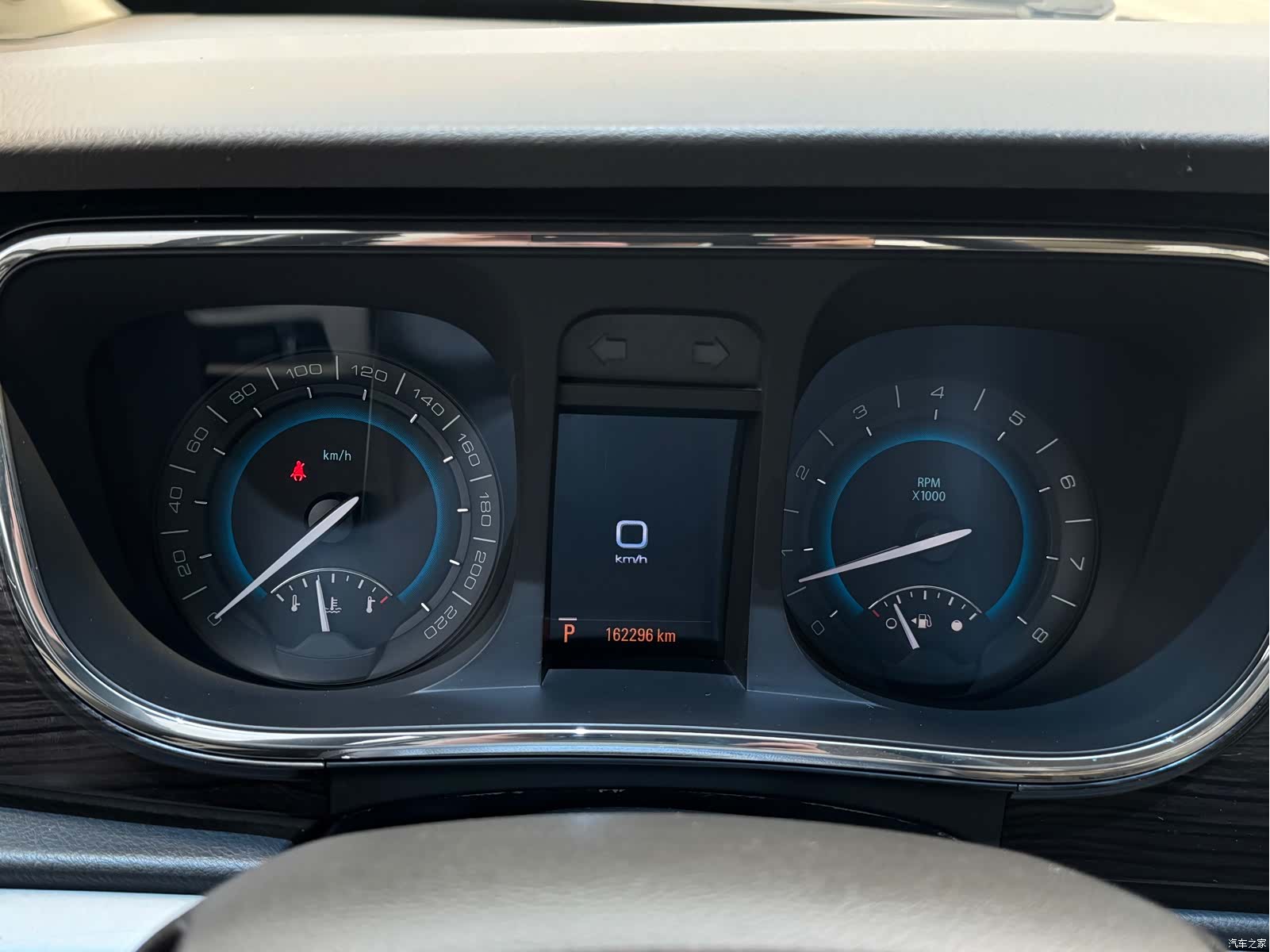 Buick GL8, 2012 18