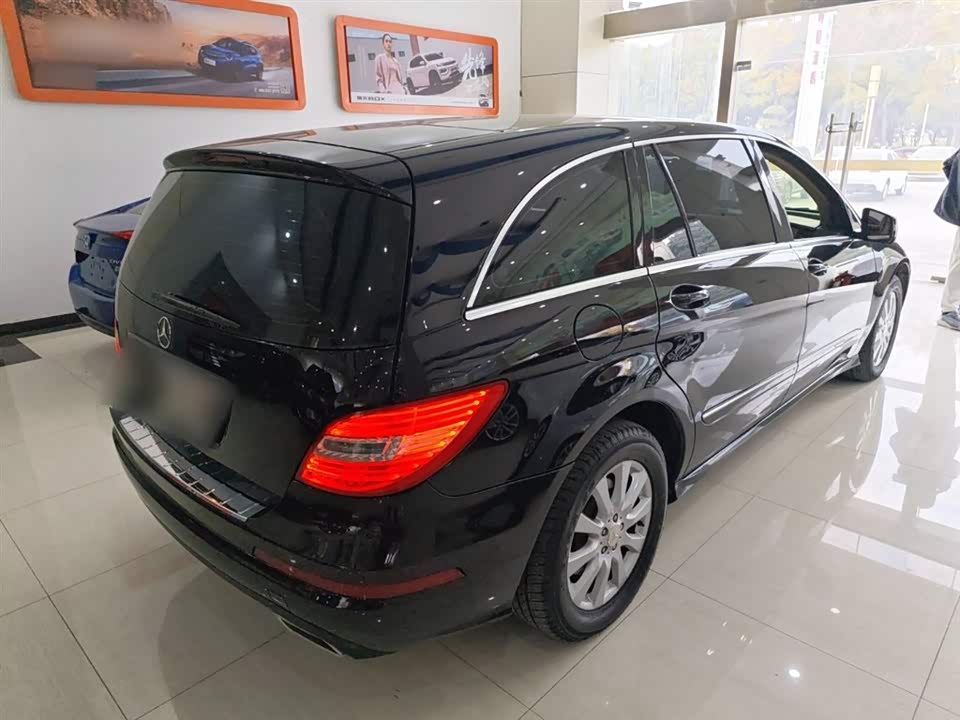 Mercedes-Benz R-class