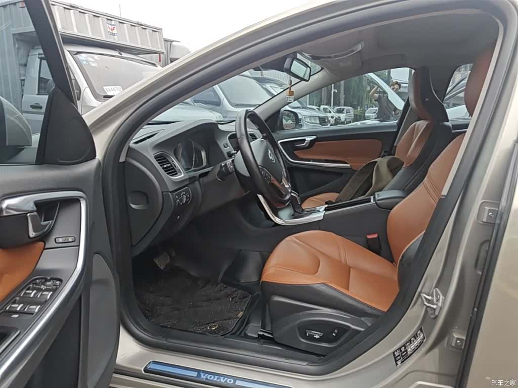 Volvo S60, 2016 15