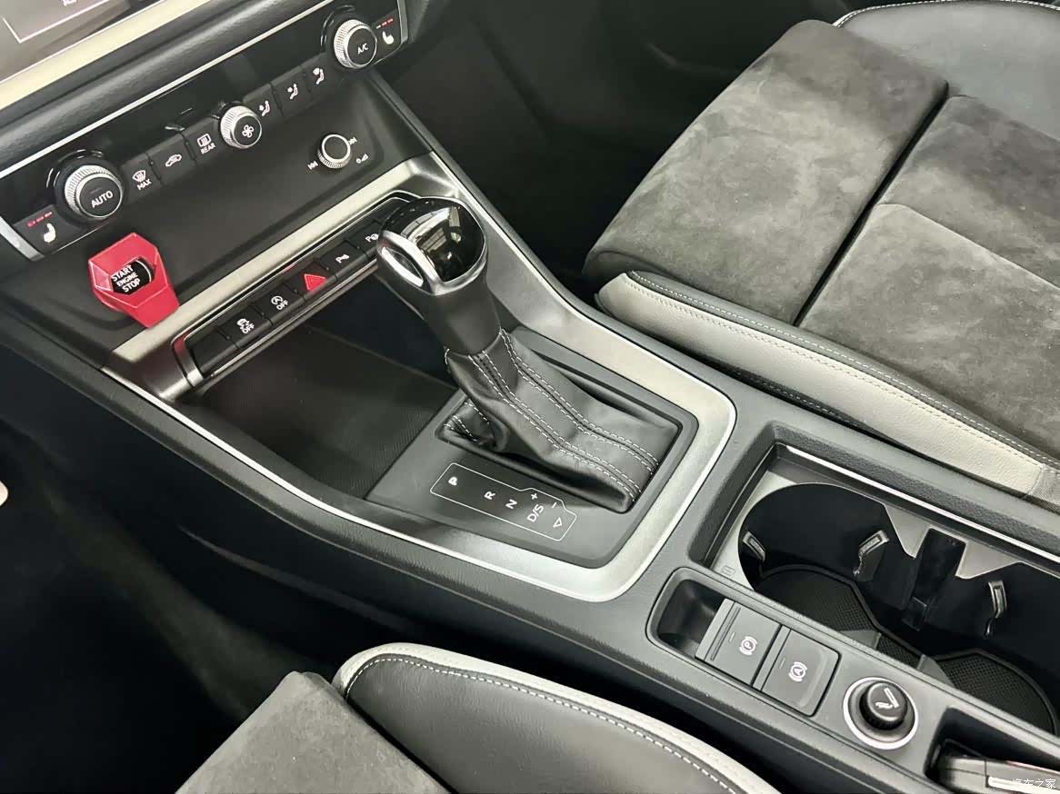 Audi Q3, 2022 15