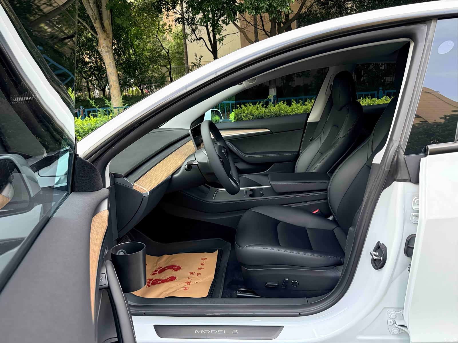 Tesla Model 3, 2023 7