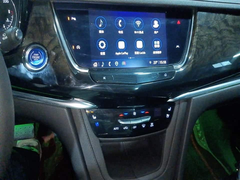 Cadillac XT6