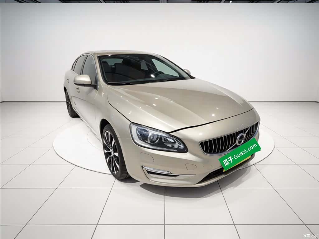 Volvo S60, 2019 4