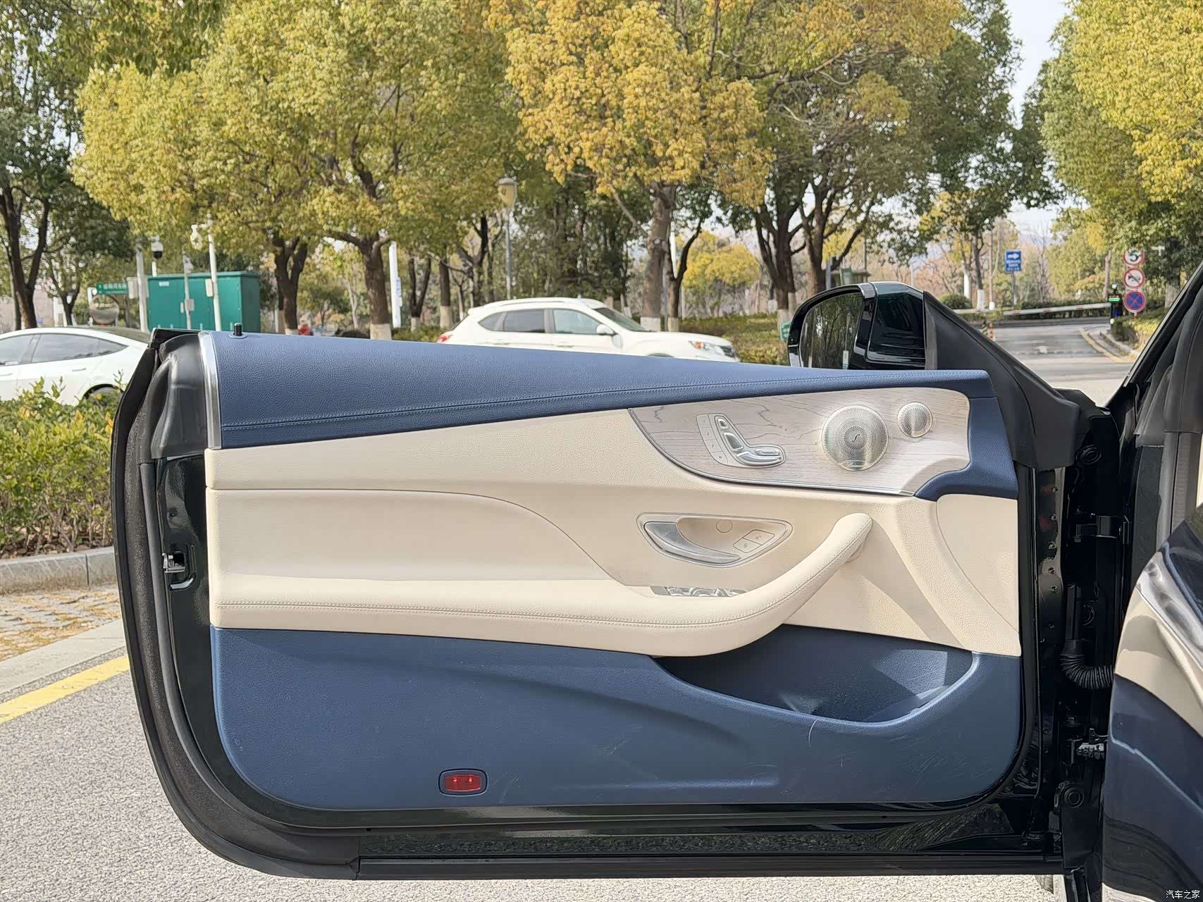 Mercedes-Benz E-Class, 2022 12