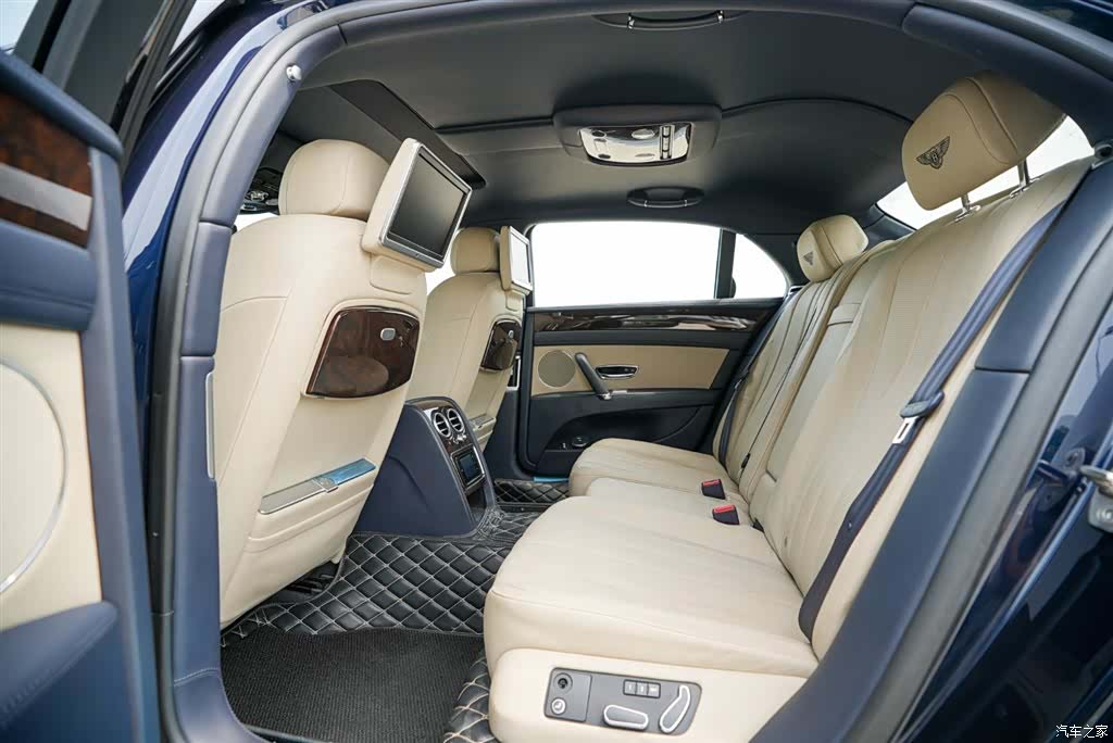 Bentley Flying Spur, 2016 12