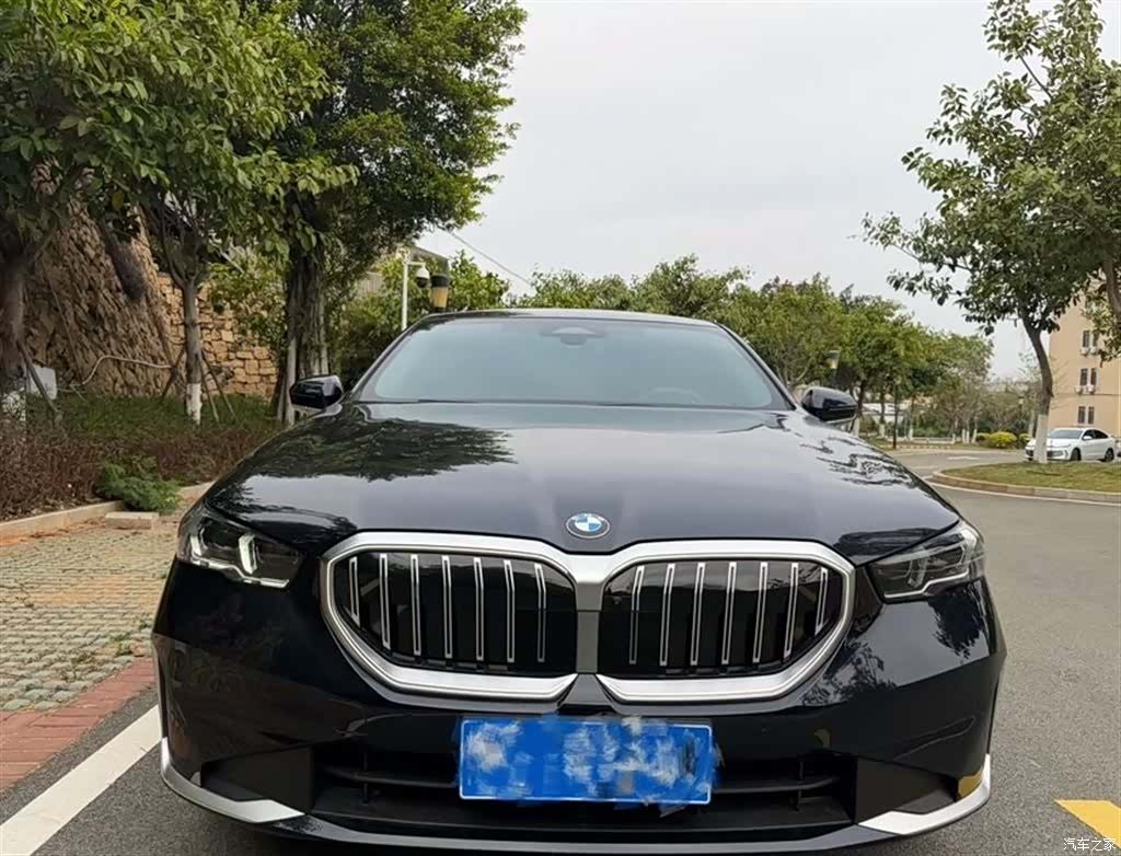 BMW 5 Series, 2025 2