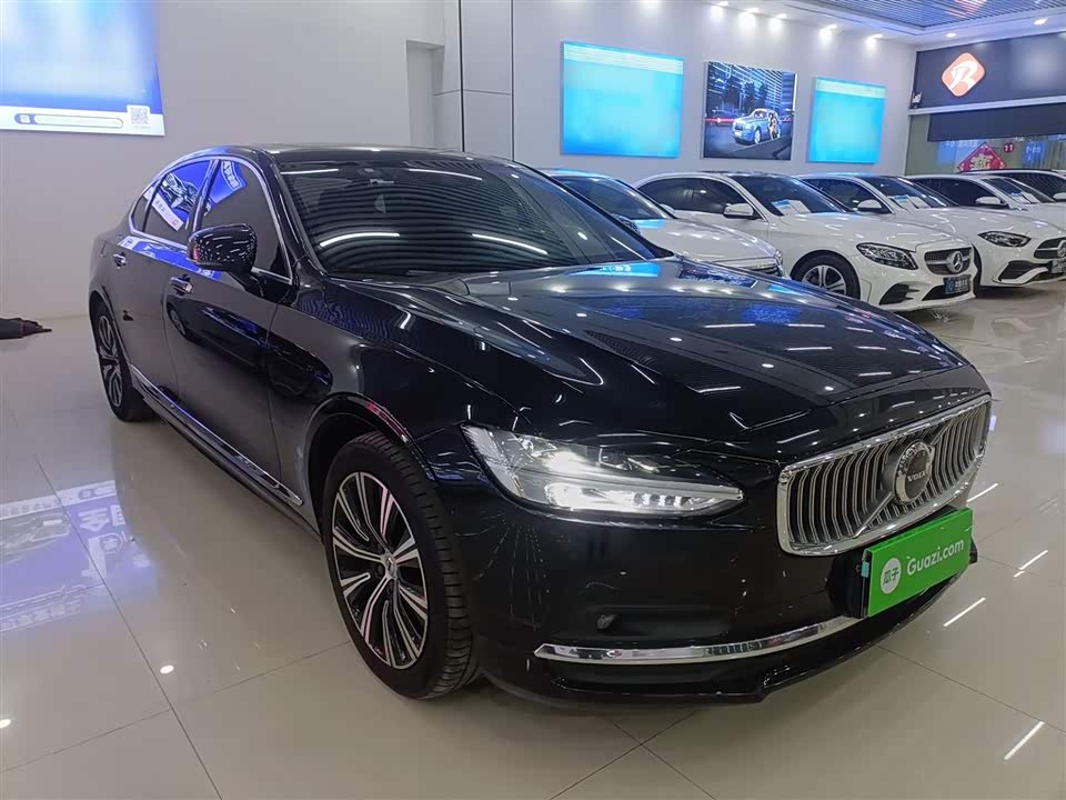 Volvo S90