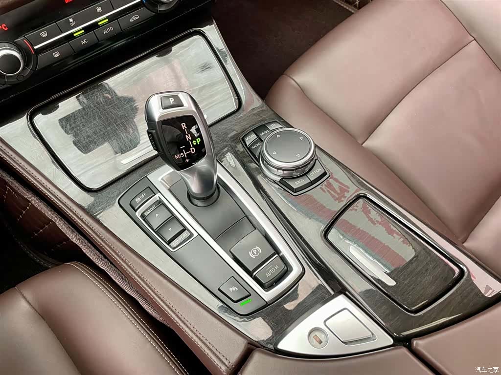 BMW 5 Series, 2016 10