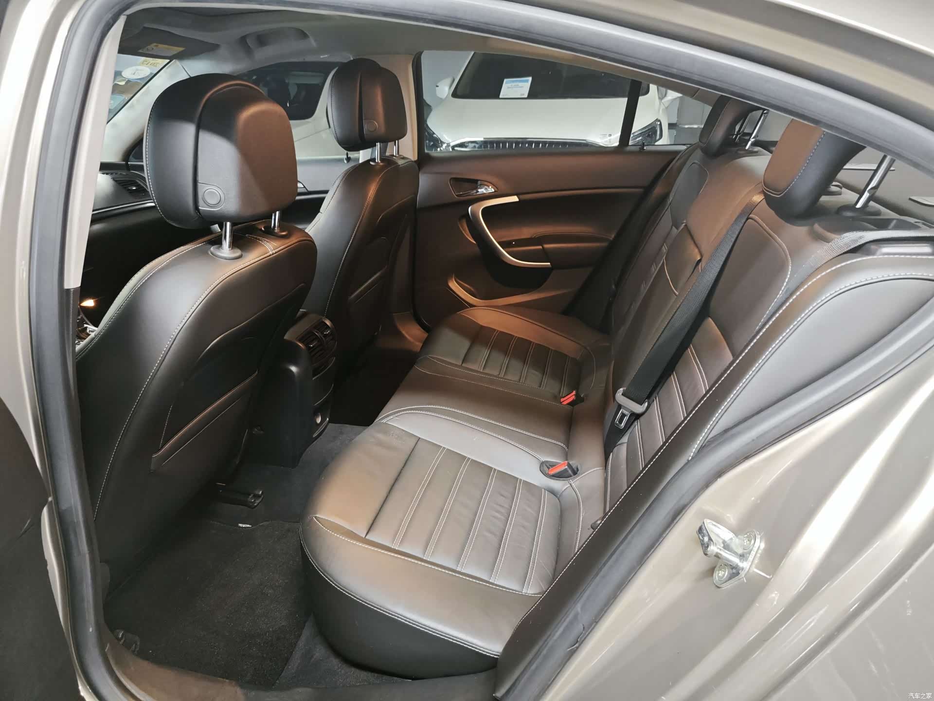 Buick Regal, 2015 9