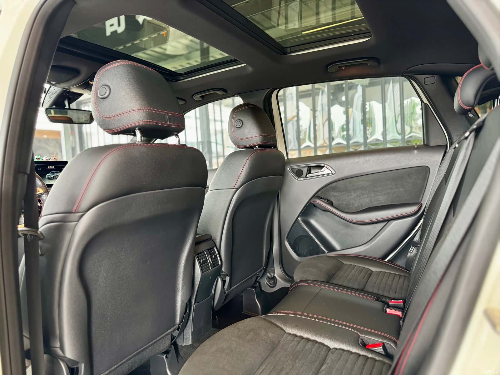 Mercedes-Benz B-Class, 2015 7