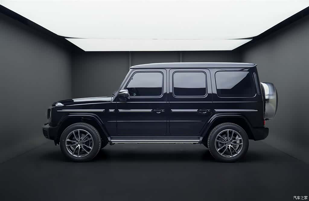 Mercedes-Benz G-Class, 2026 3