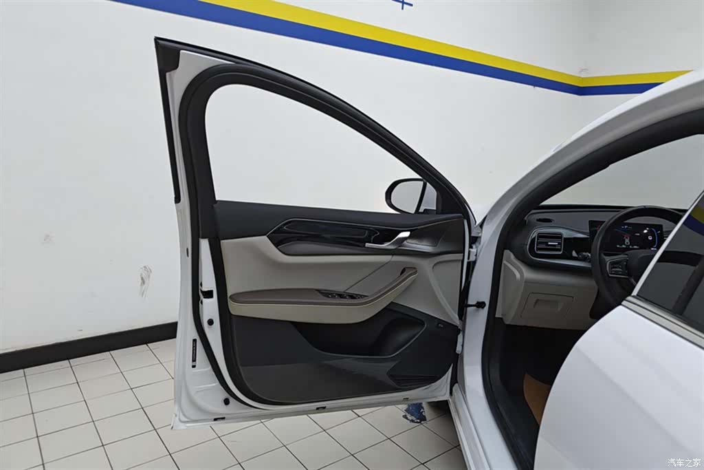 BYD Qin, 2023 7