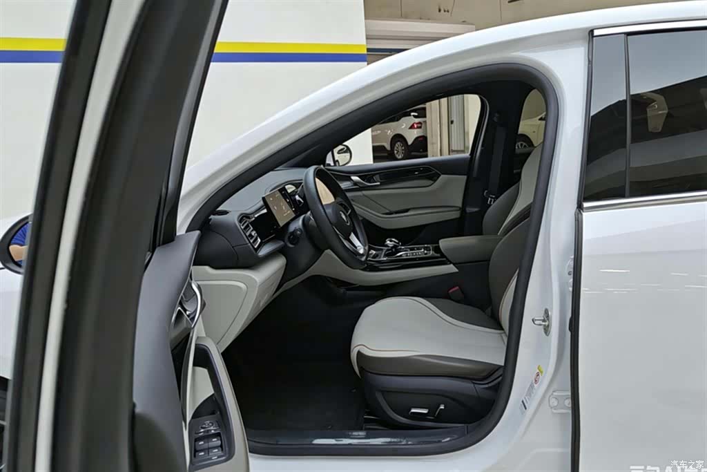 BYD Qin, 2023 9