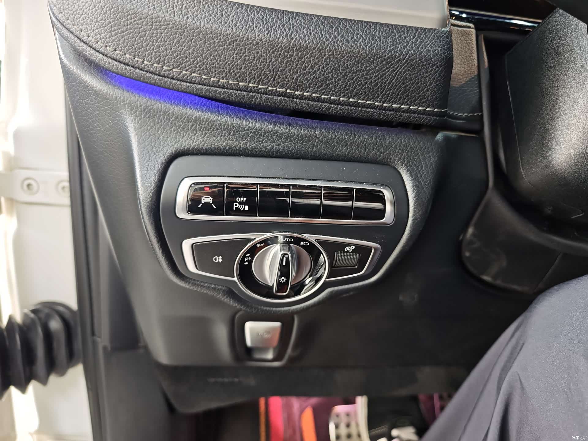 Mercedes-Benz G-Class, 2019 13