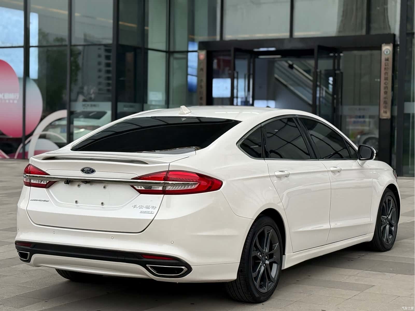 Ford Mondeo, 2018 11