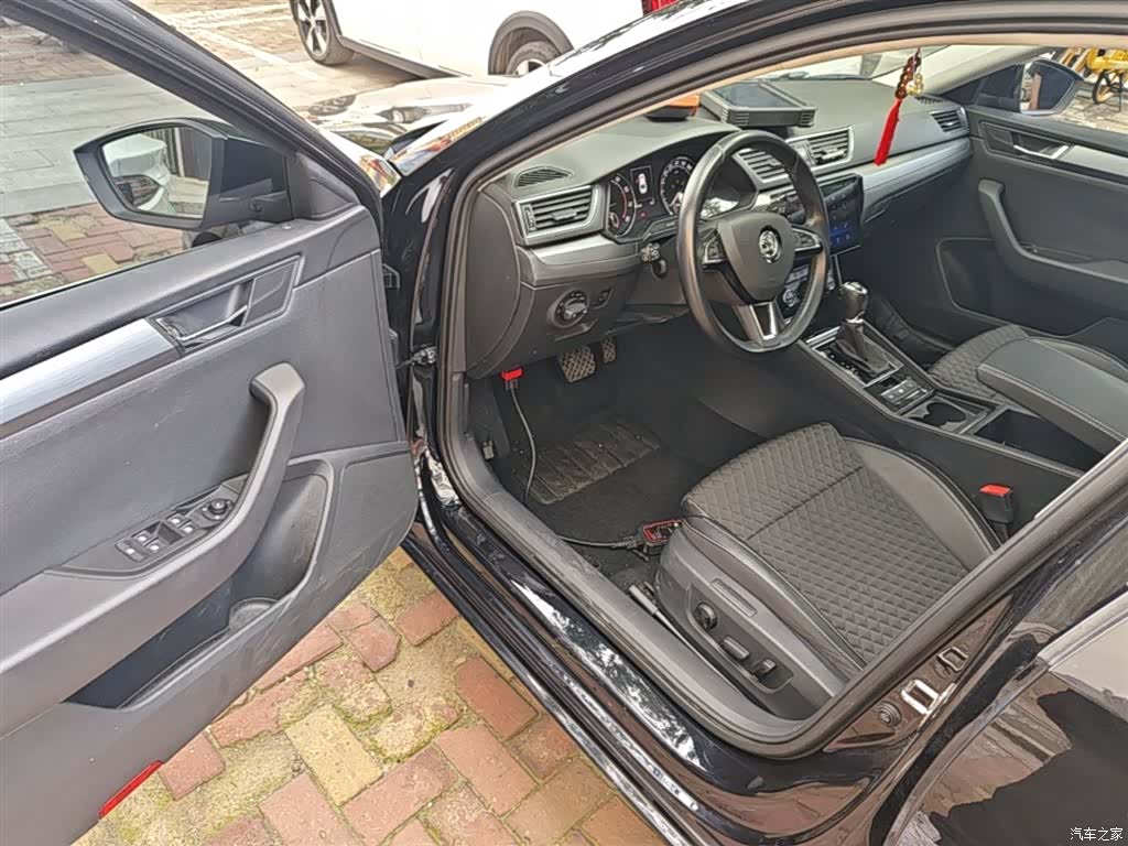 Skoda Superb, 2016 16