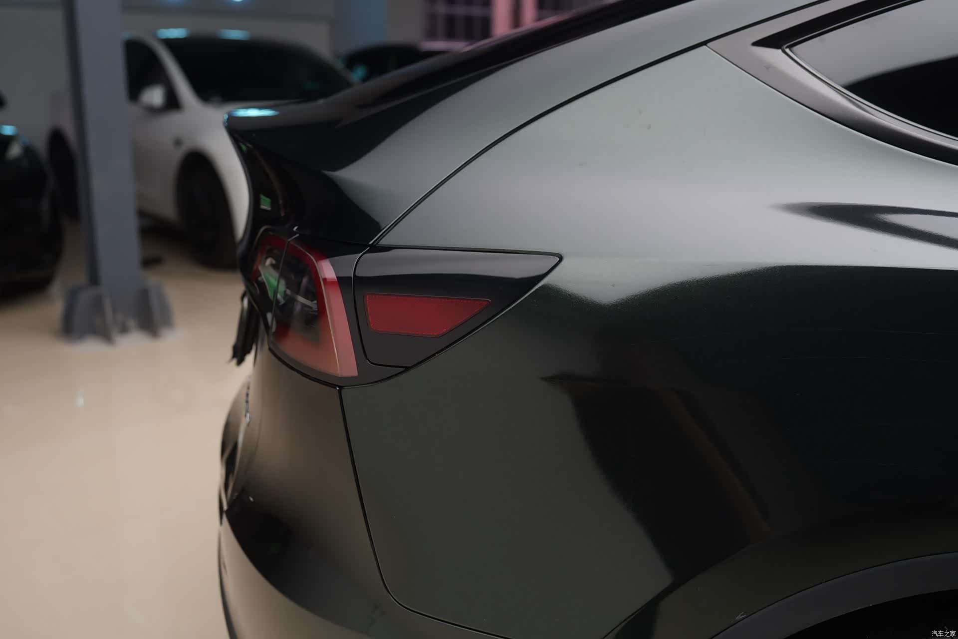 Tesla Model Y, 2024 10