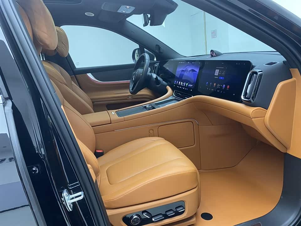 AITO Ask the world M9