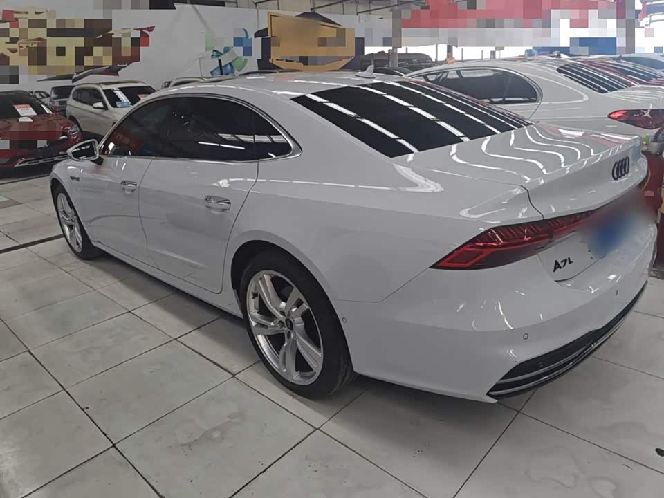 Audi A7L