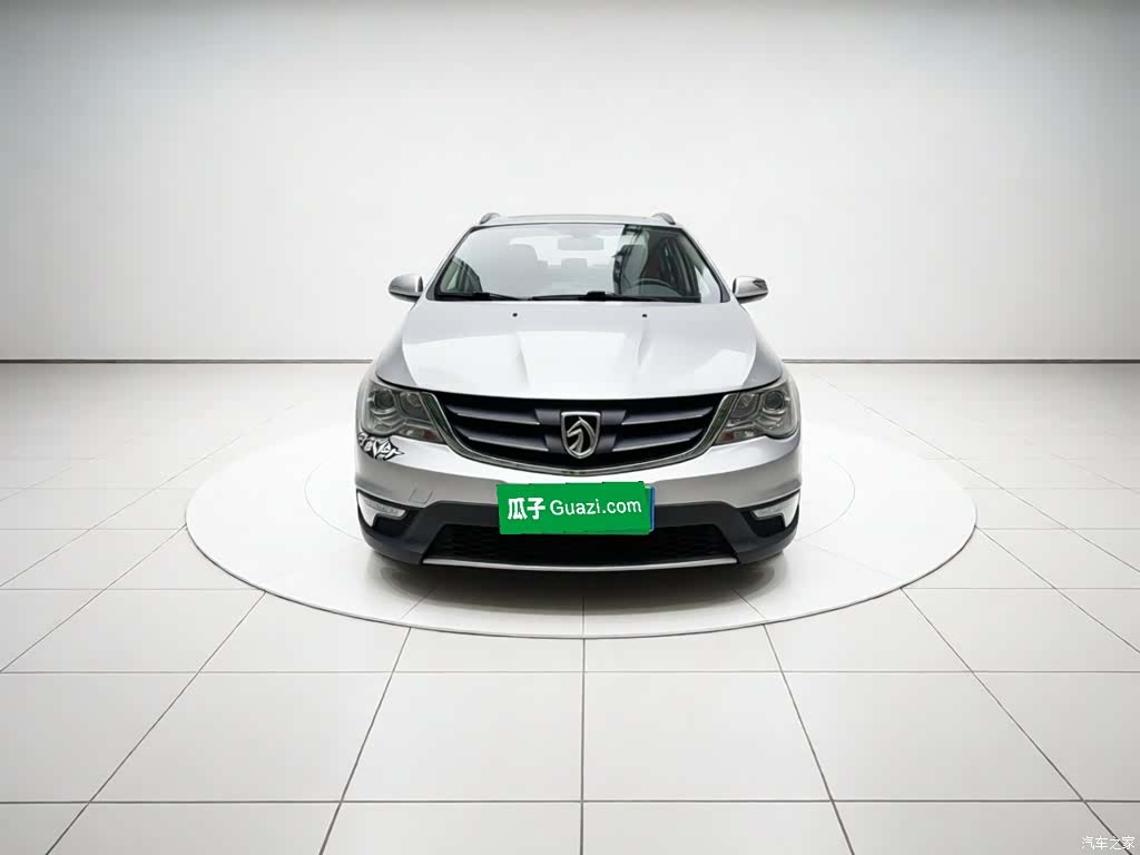 Wuling 730, 2015 24