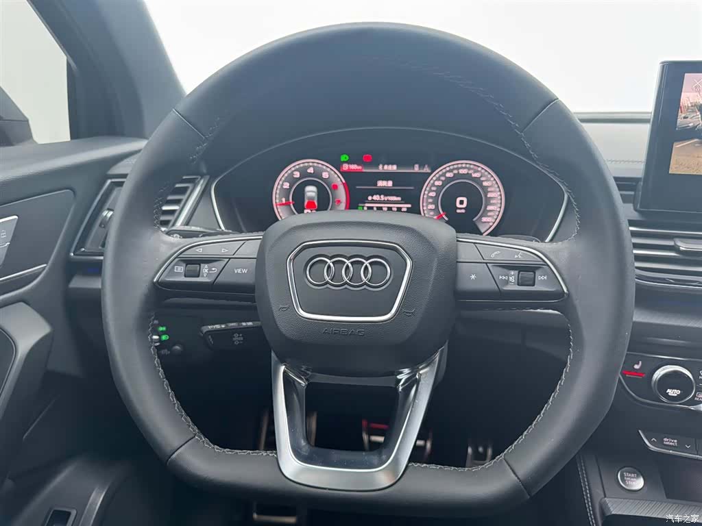Audi Q5L, 2024 11