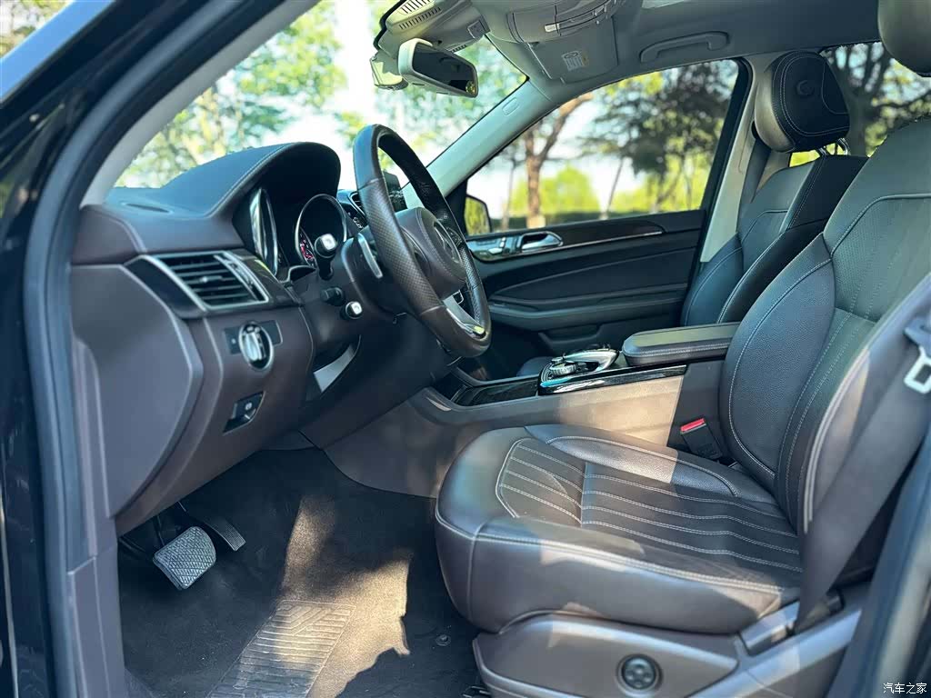 Mercedes-Benz GLS, 2018 8