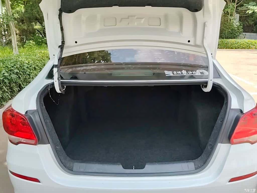 Chevrolet 320, 2019 19