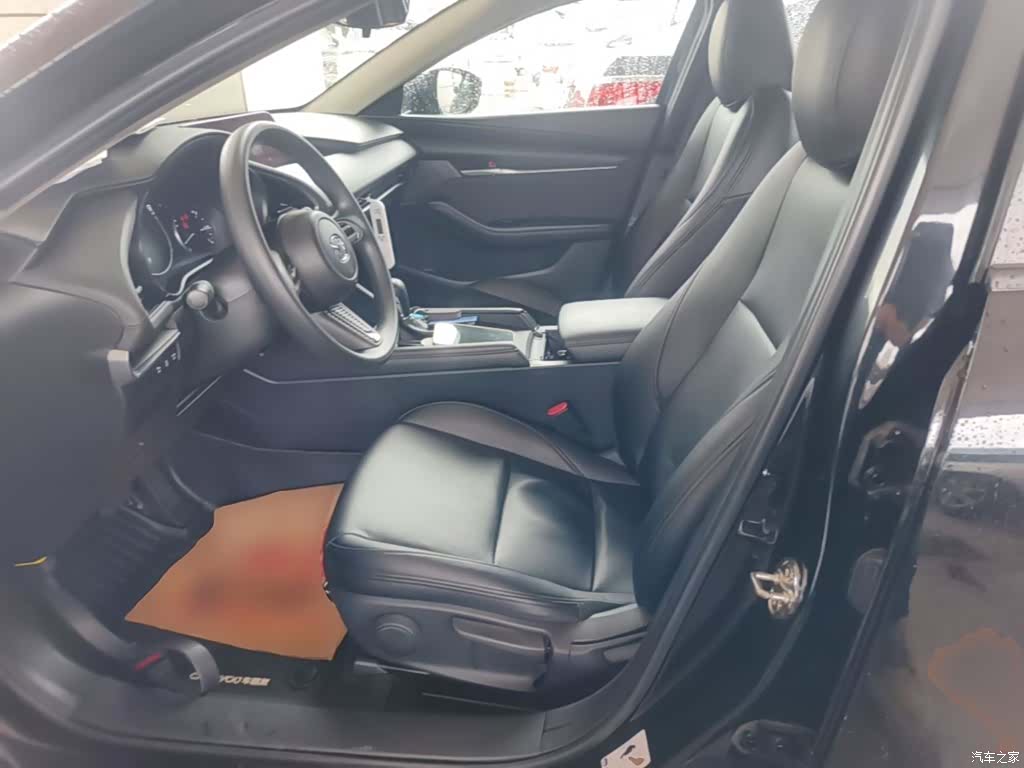 Mazda Mazda3, 2021 15