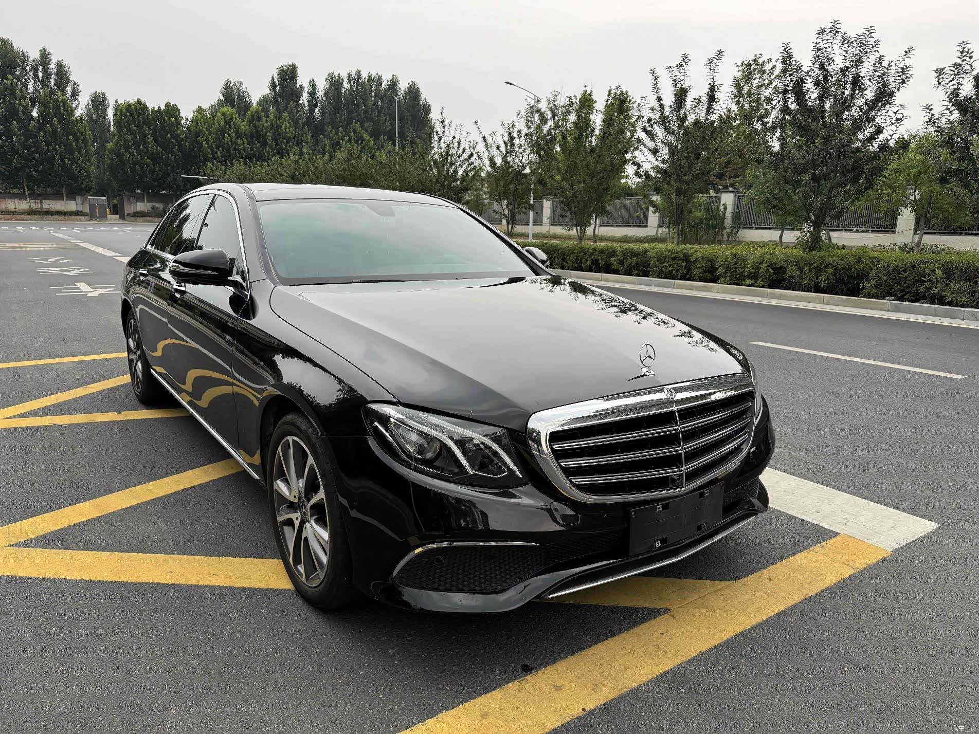 Mercedes-Benz E-Class, 2019 3