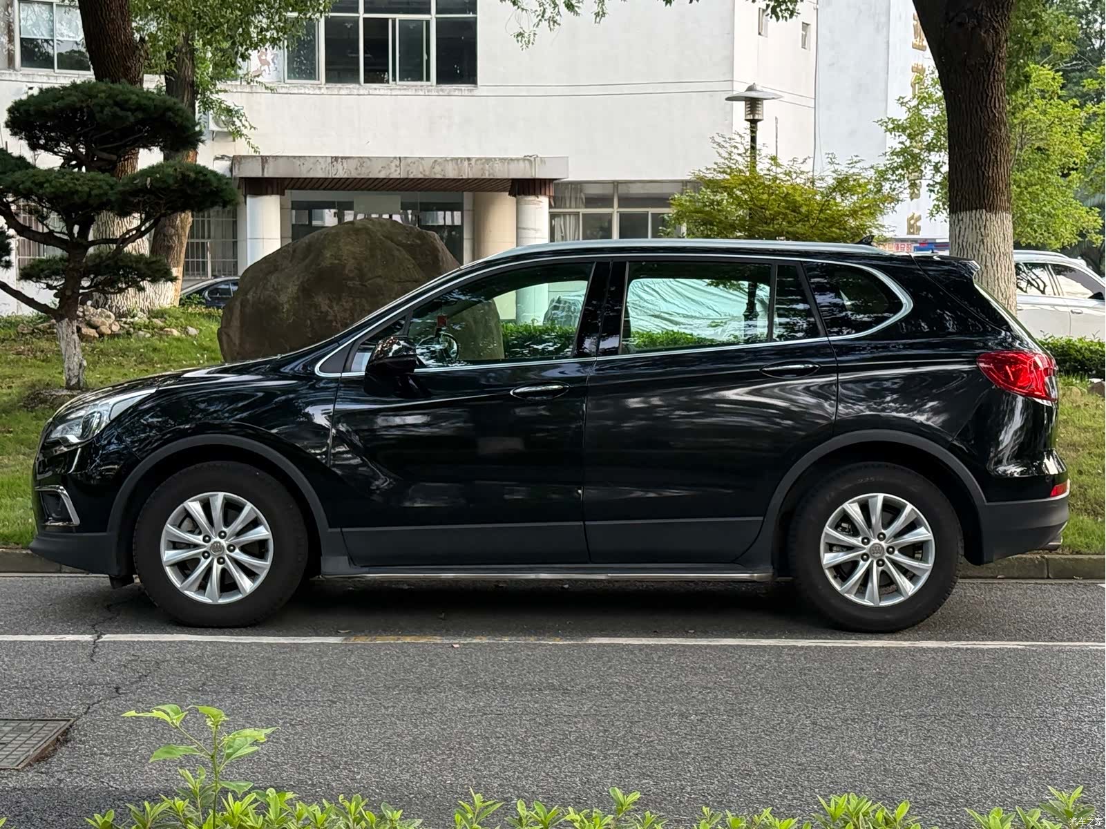 Buick Envision Plus, 2016 3