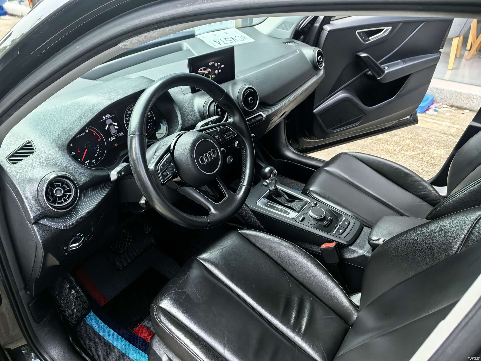Audi Q2L, 2019 4