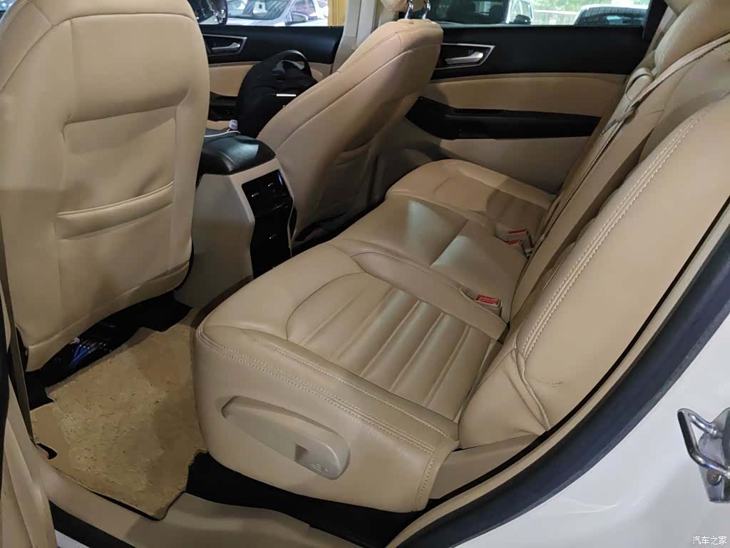 Ford Edge, 2017 10