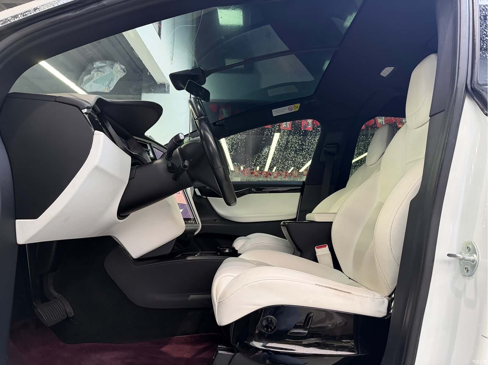 Tesla Model X, 2016 9