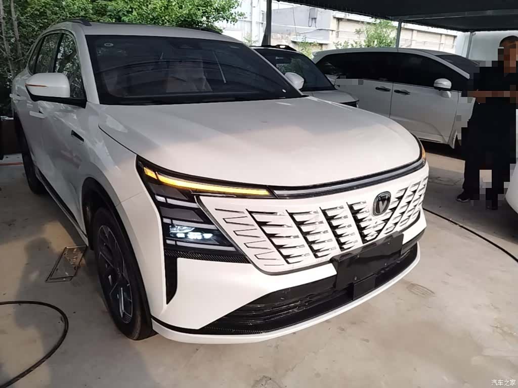 Changan CS75, 2026 4