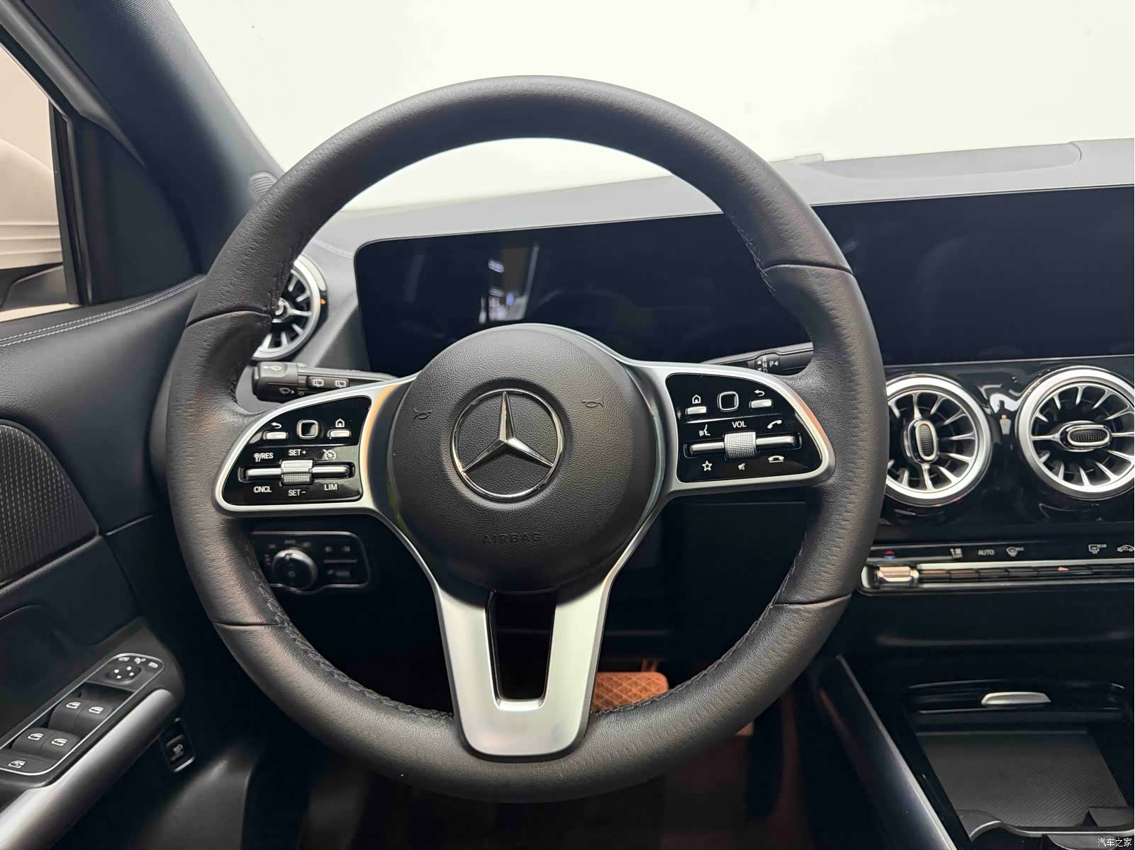 Mercedes-Benz GLA, 2021 3