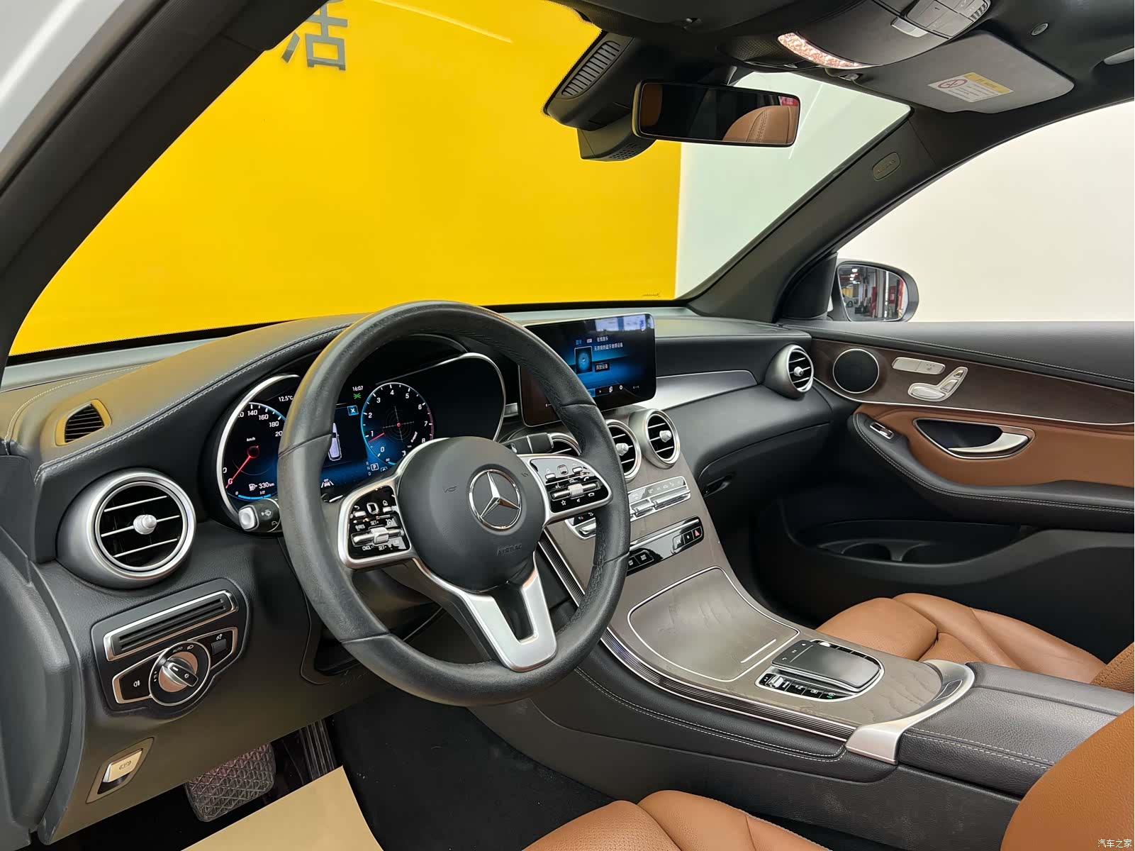 Mercedes-Benz GLC, 2020 все фото