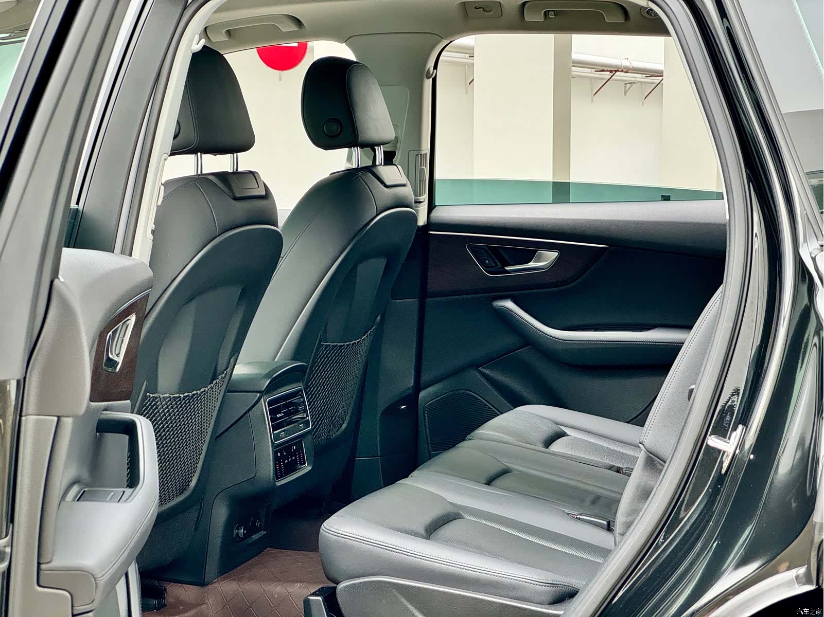 Audi Q7, 2023 8