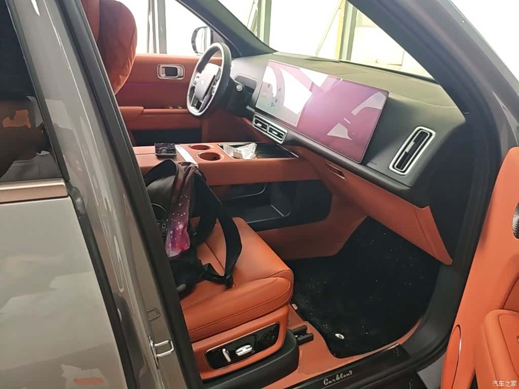 Li Auto L9, 2025 25