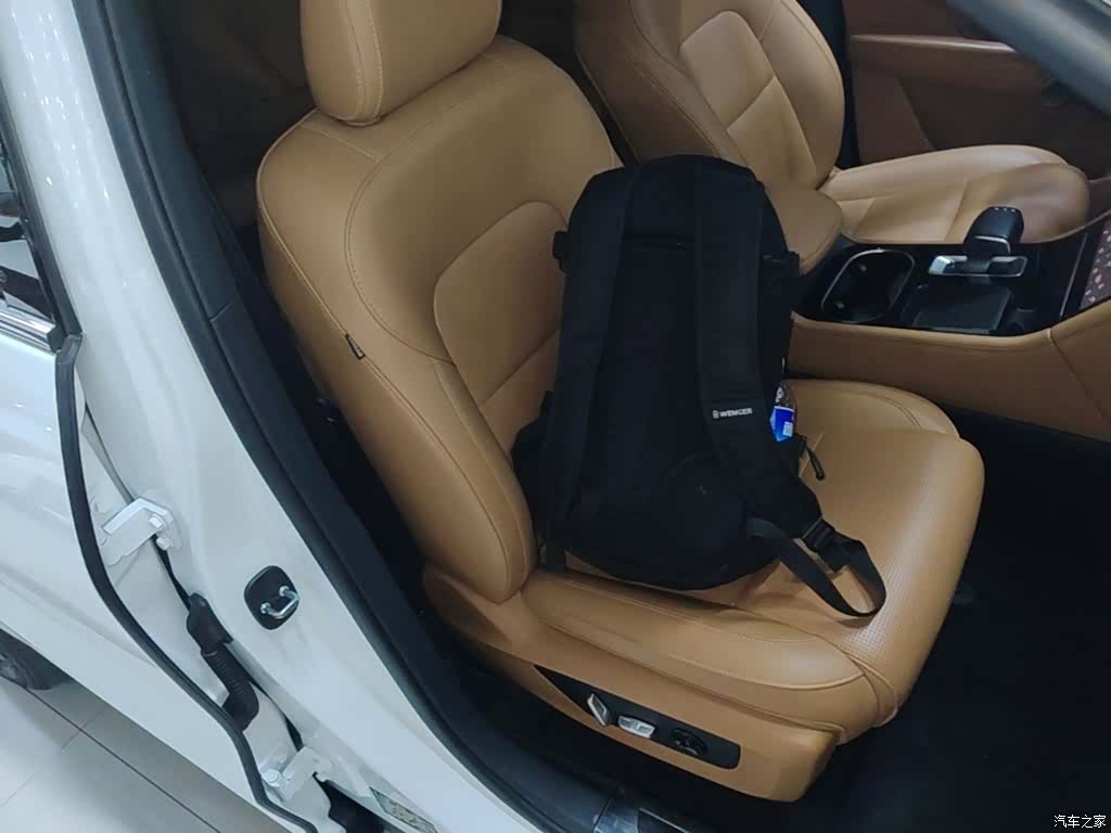 Li Auto ONE, 2022 25