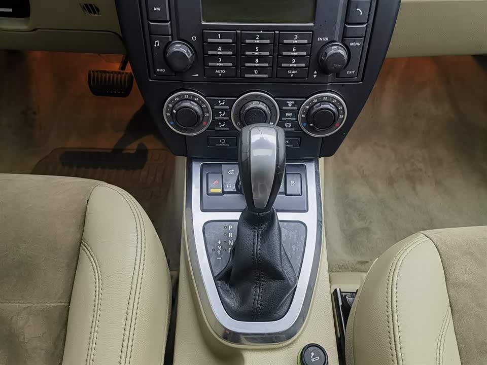 Land Rover Freelander 2