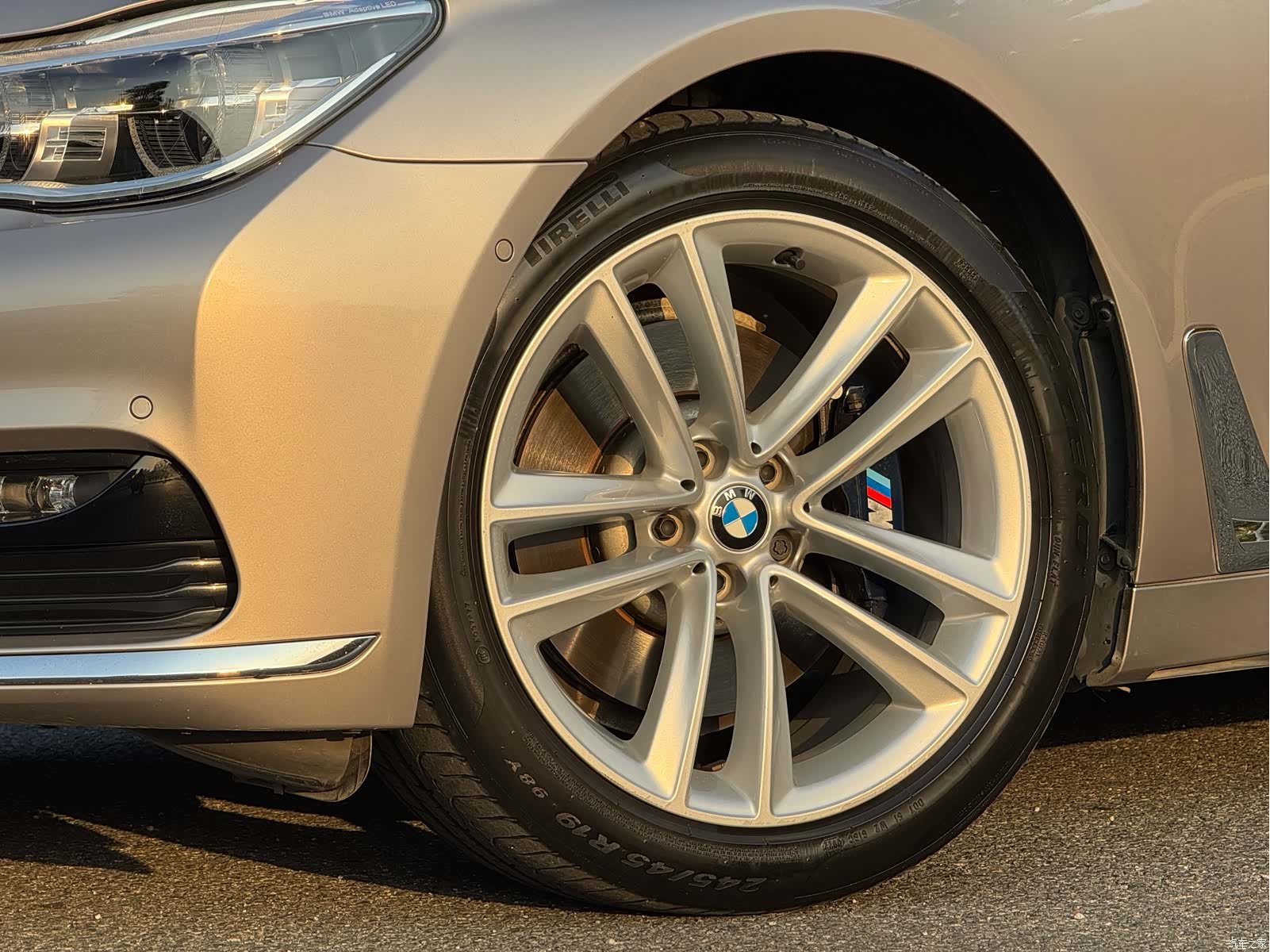 BMW 7 Series, 2018 все фото