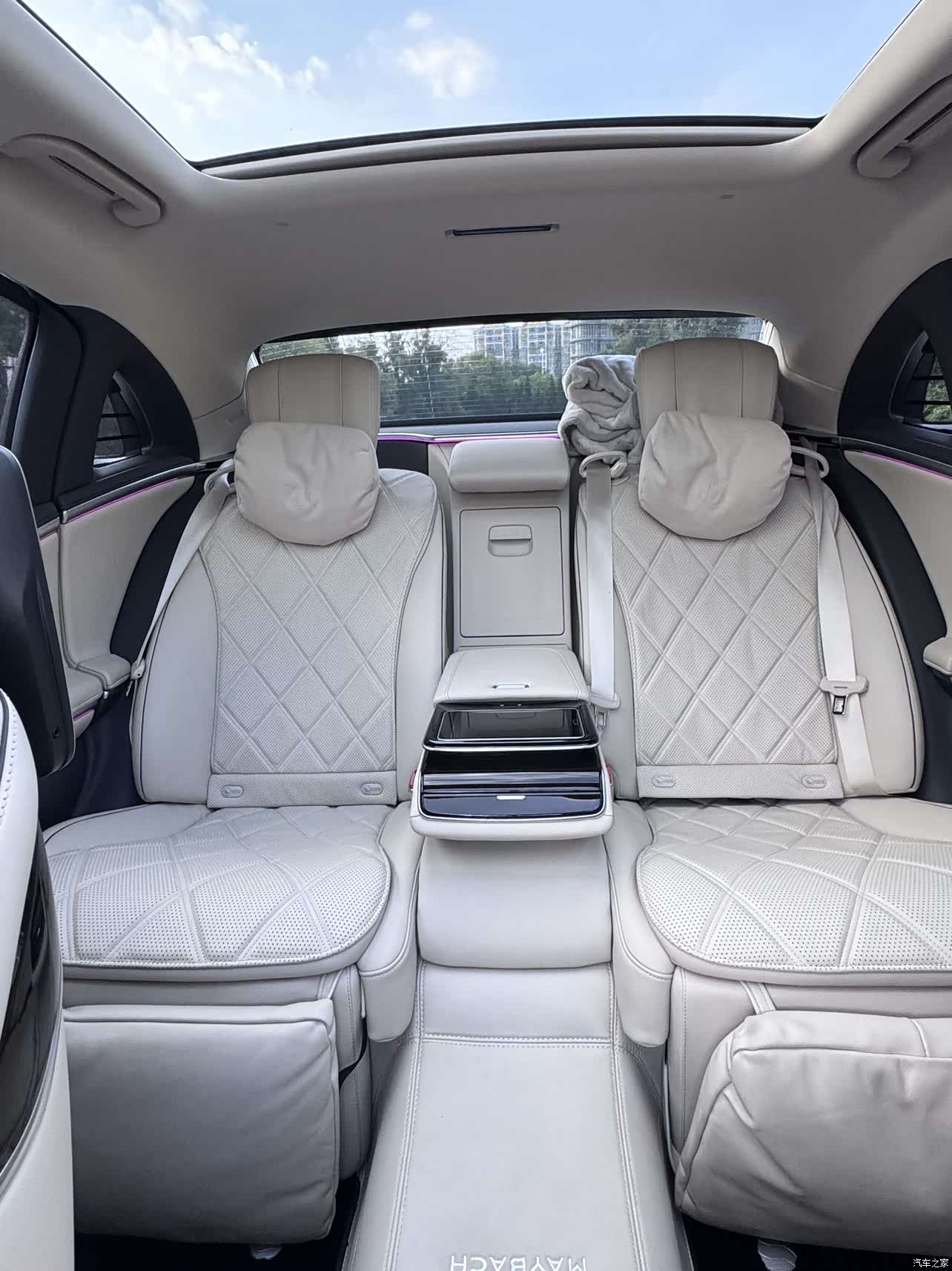 Maybach S-Class, 2021 11