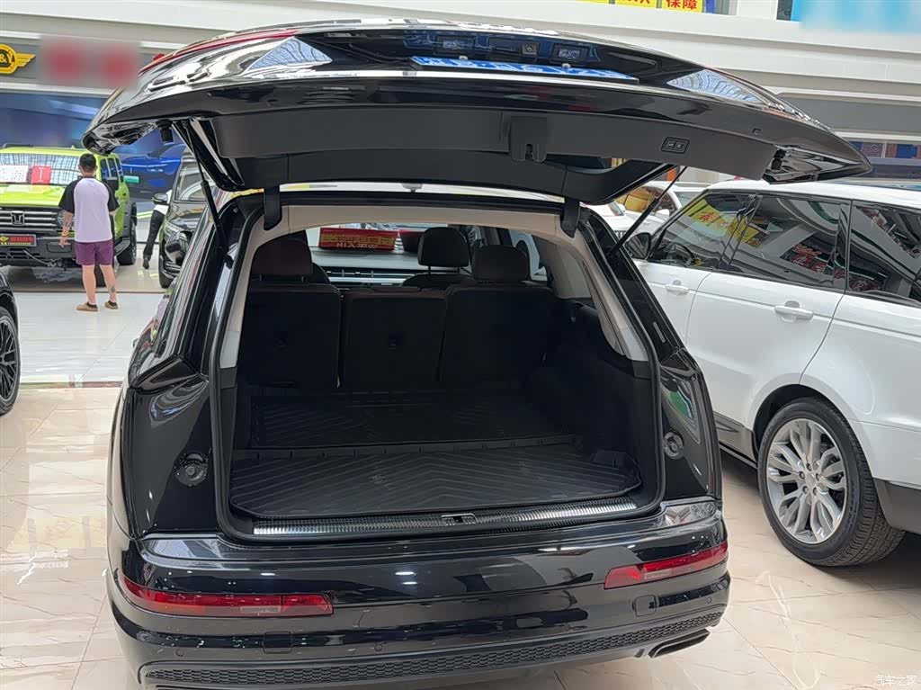 Audi Q7, 2018 8