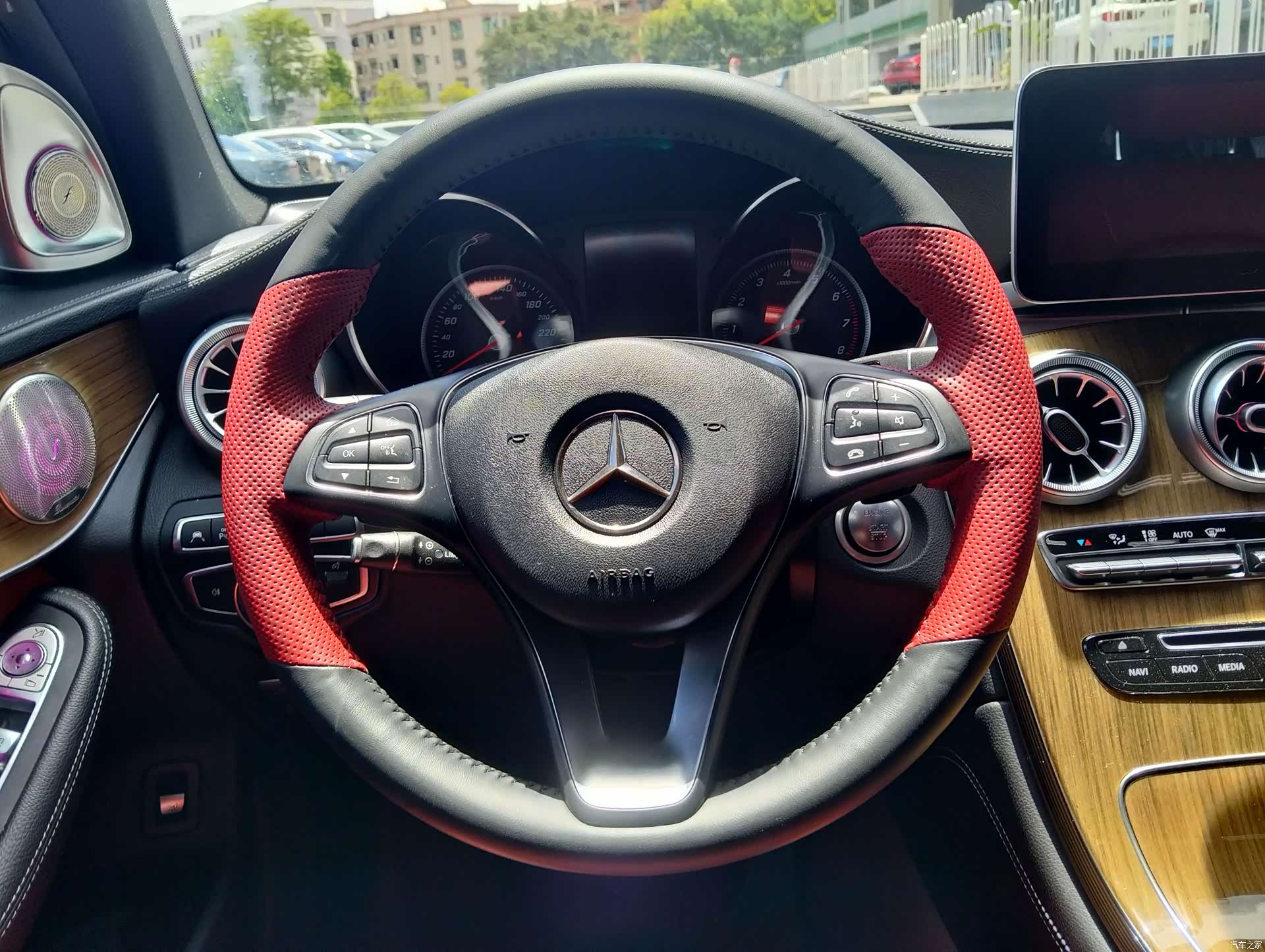 Mercedes-Benz GLC, 2018 14