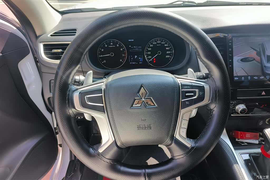 Mitsubishi Pajero, 2020 15