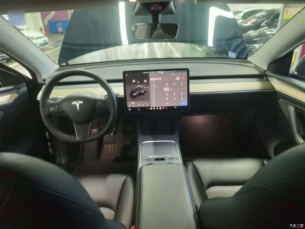 Tesla Model Y, 2023 10