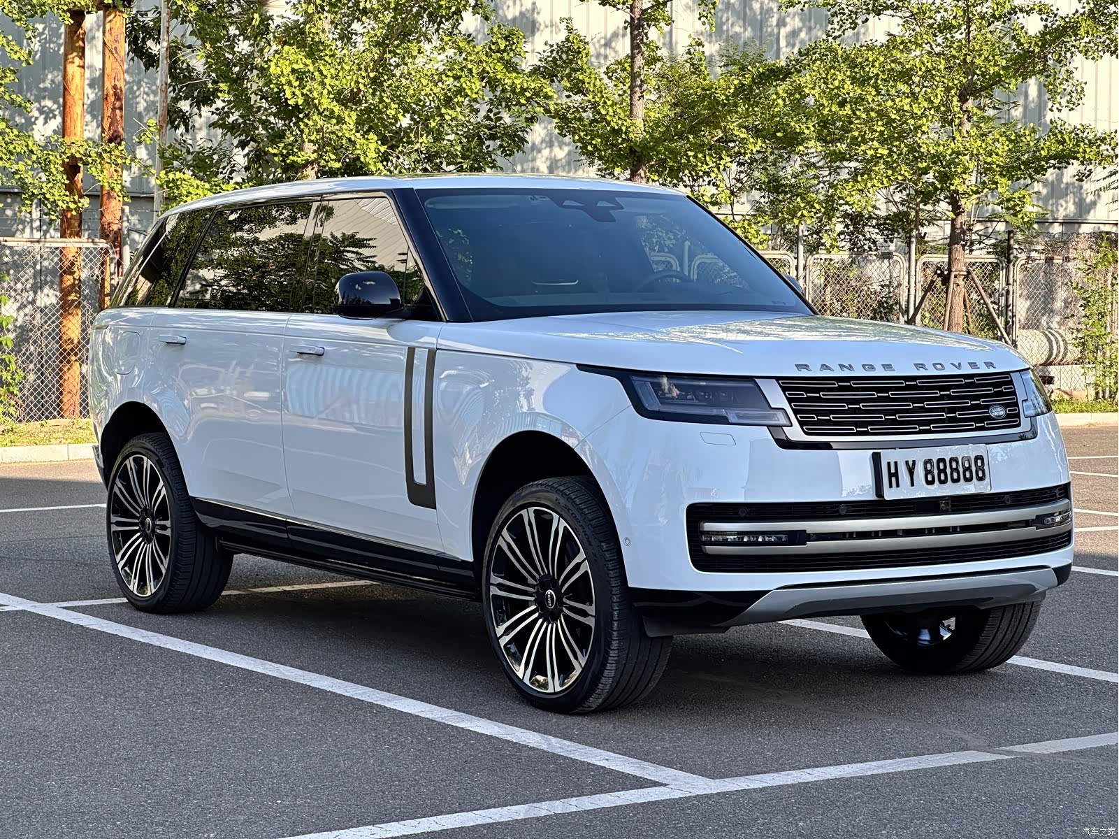 Land Rover Range Rover, 2023 3